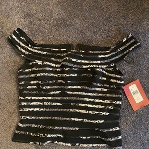 Beautiful women’s elegant top. brand new w/tags